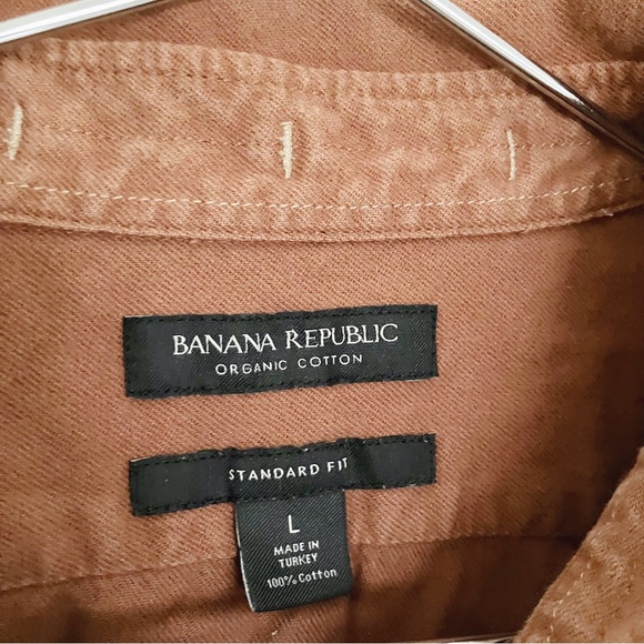 Banana Republic • Organic Cotton Button Down in Burnt Orange - Picture 7 of 10